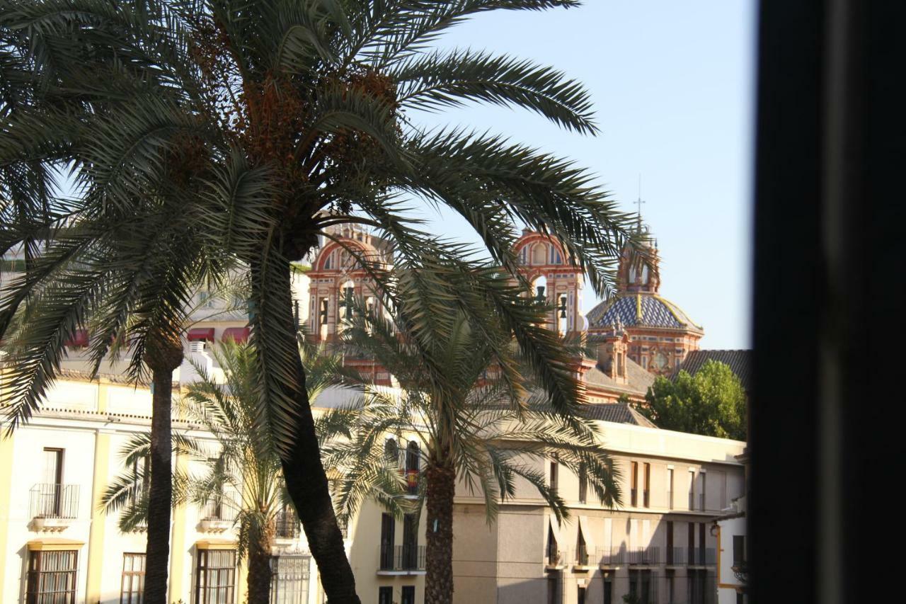 Luxurious 2 Bedroom Flat In A Historic Building Sevilla Bagian luar foto