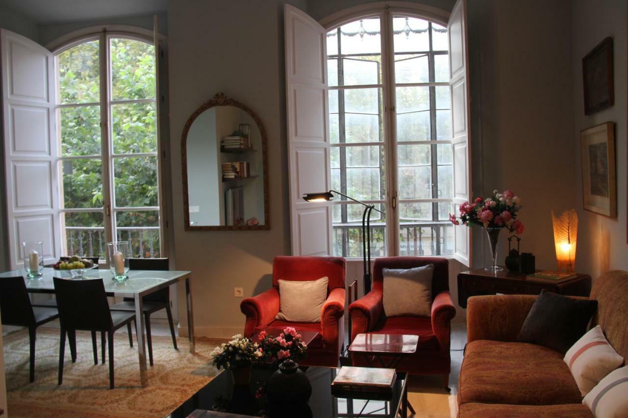 Luxurious 2 Bedroom Flat In A Historic Building Sevilla Bagian luar foto