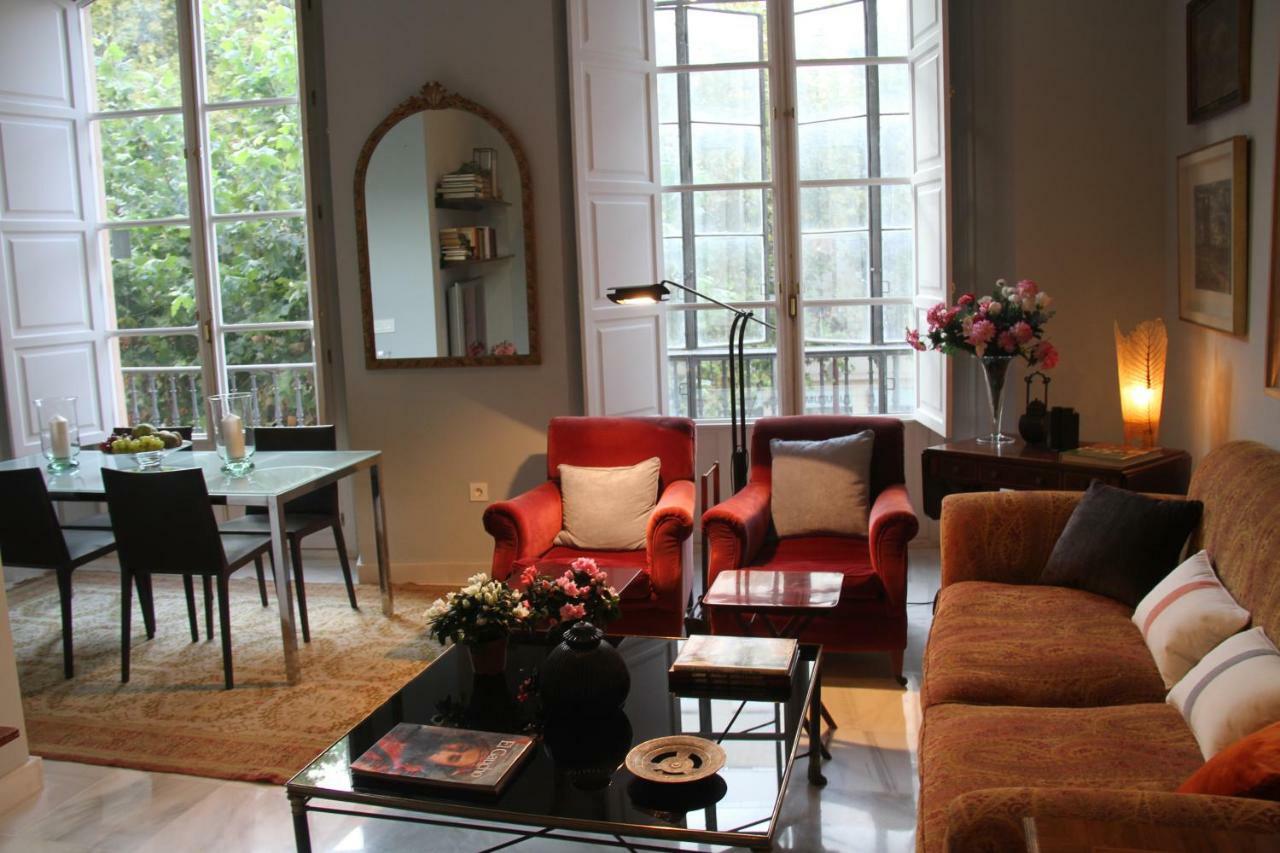 Luxurious 2 Bedroom Flat In A Historic Building Sevilla Bagian luar foto