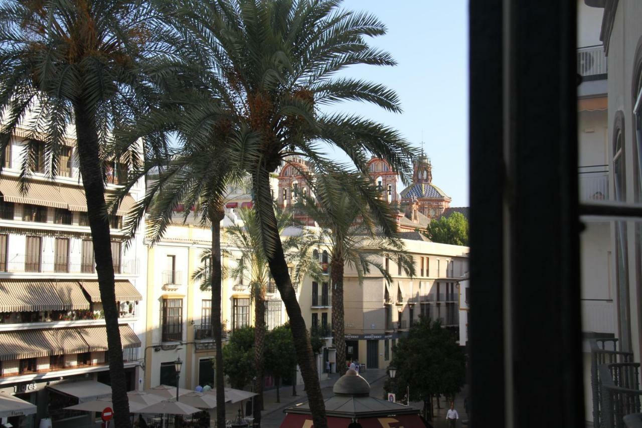 Luxurious 2 Bedroom Flat In A Historic Building Sevilla Bagian luar foto
