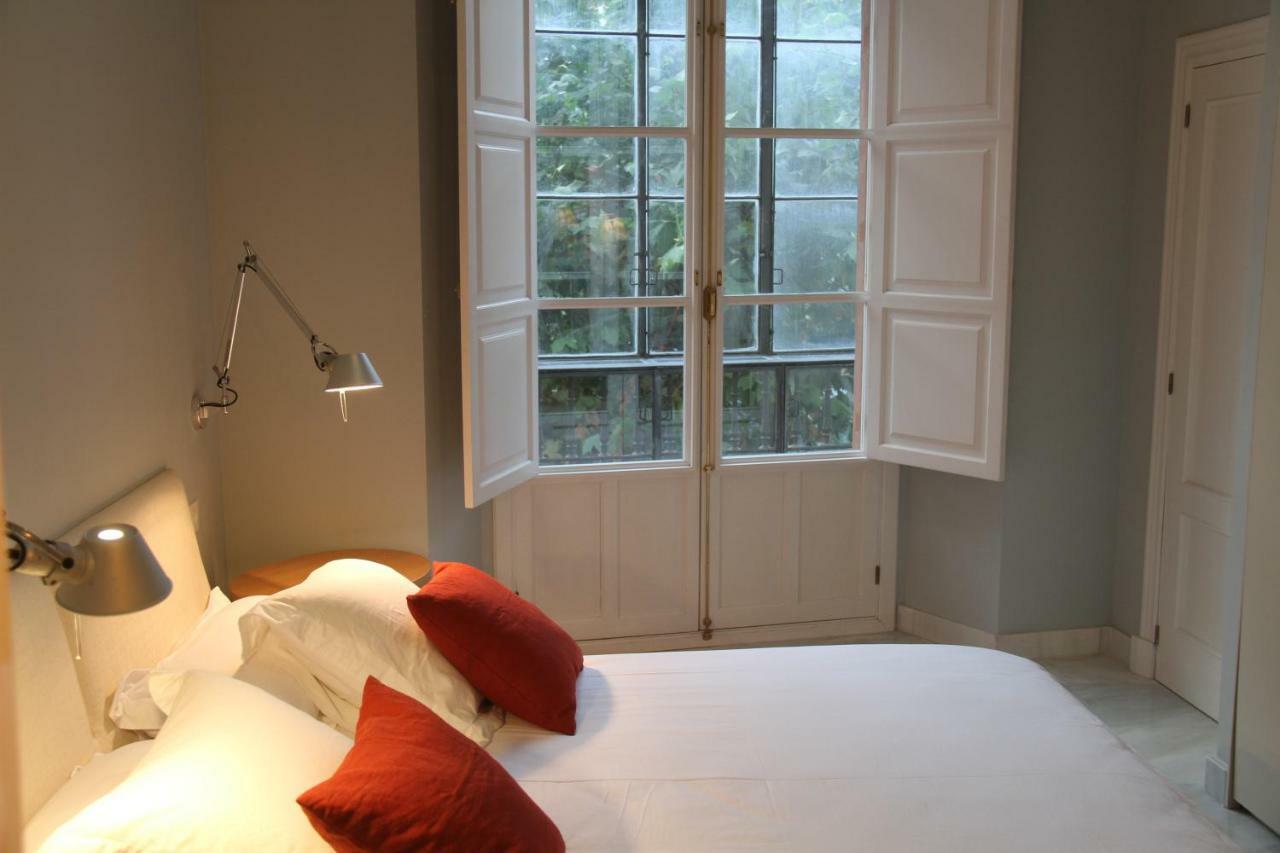 Luxurious 2 Bedroom Flat In A Historic Building Sevilla Bagian luar foto